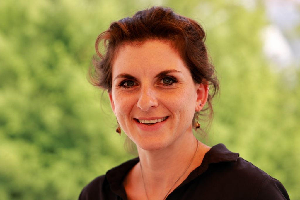 Dr. Helena Aicher